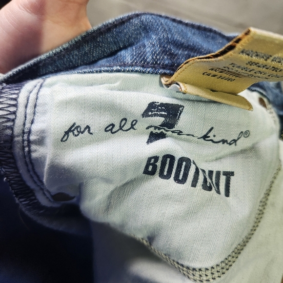 7 For All Mankind Classic Blue Women's Jeans, Size 26 - Picture 7 of 8